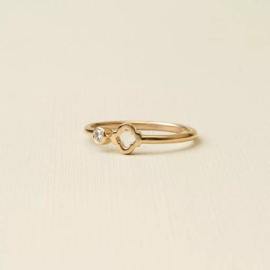 Tiny Morocco + Diamond Yellow Gold Ring