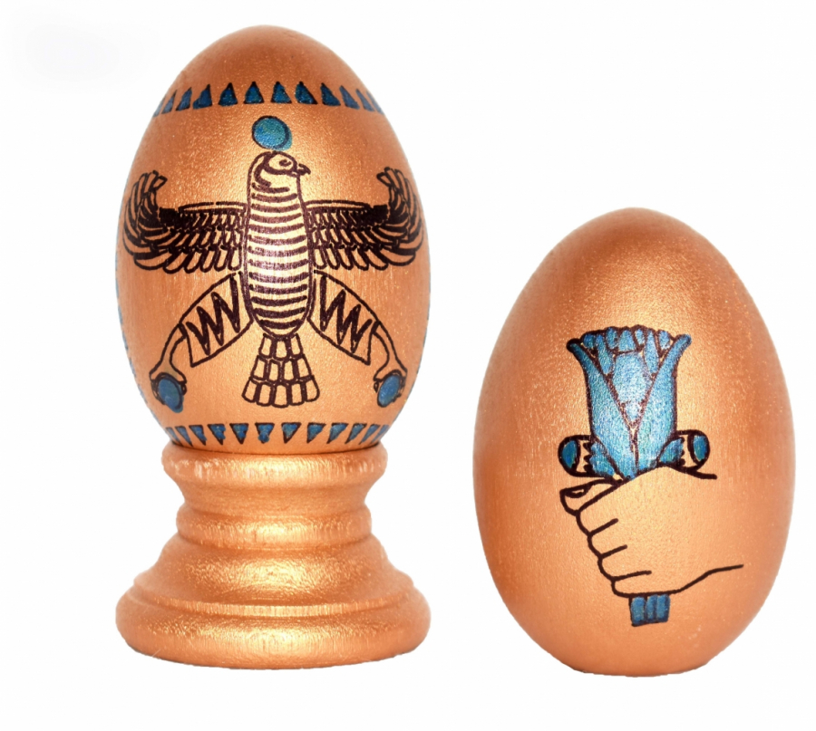 Achaemenid Flag On Wooden Egg For Haftseen