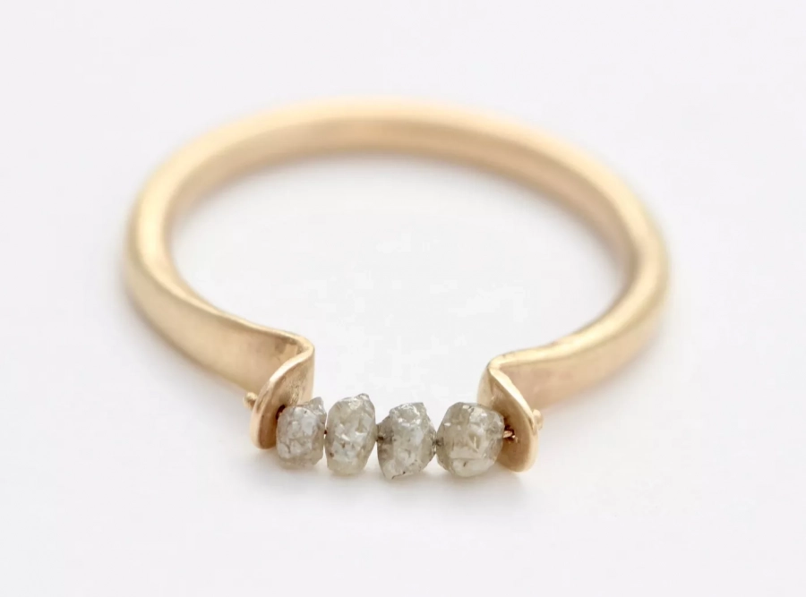 Gold Ring With Grey Diamonds Beads