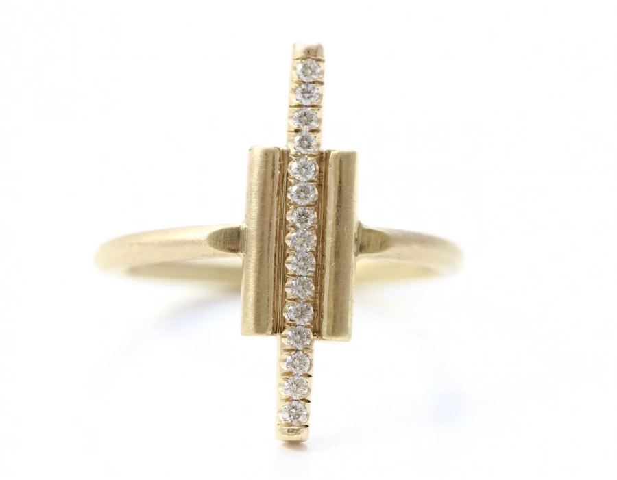 The Diamond Queen Ring