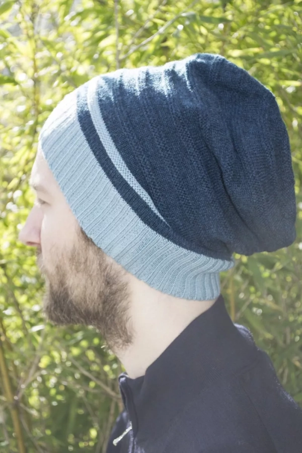Cashmere Beanie With Contrast Strip And Rib-seamless