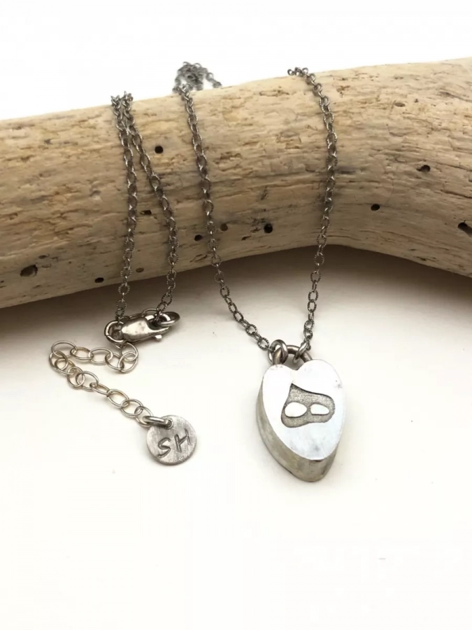 Persian Alphebet Initial Heart Silver Necklace،h