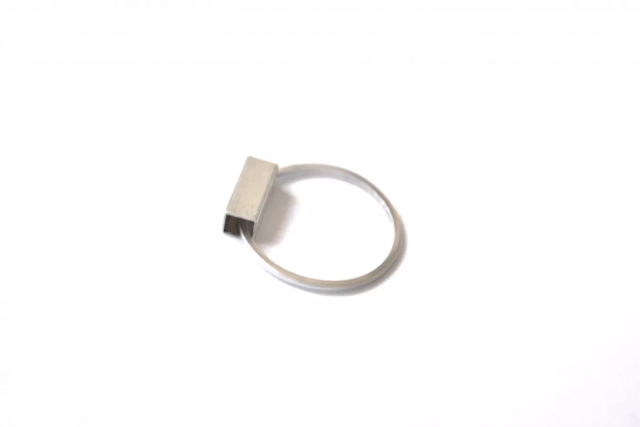 RECTANGLE HOOP RING - SILVER