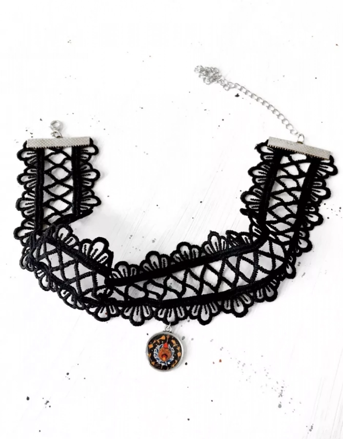 GOLABATOON patterned lace choker - Persian motif medallion - Gothic necklace