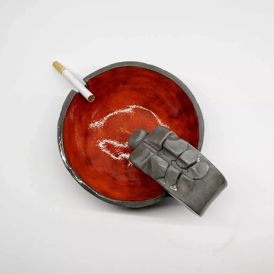 Red Ashtray With Six Pack
