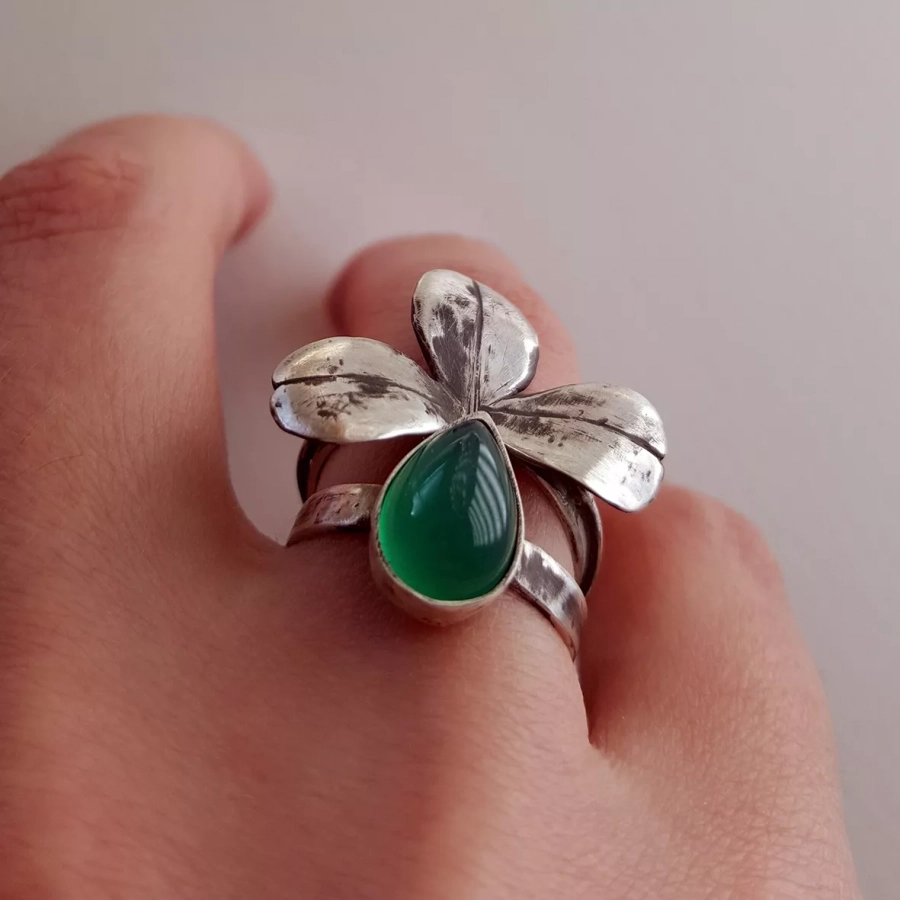 leaf pair rings in silver and agate