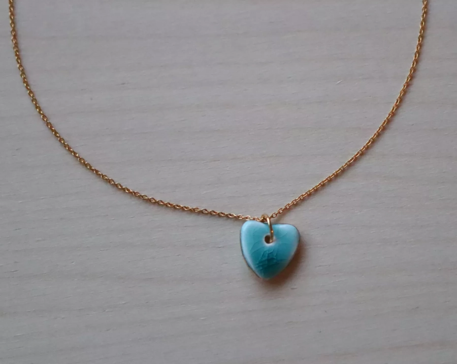 Necklace with a porcelain heart pendant