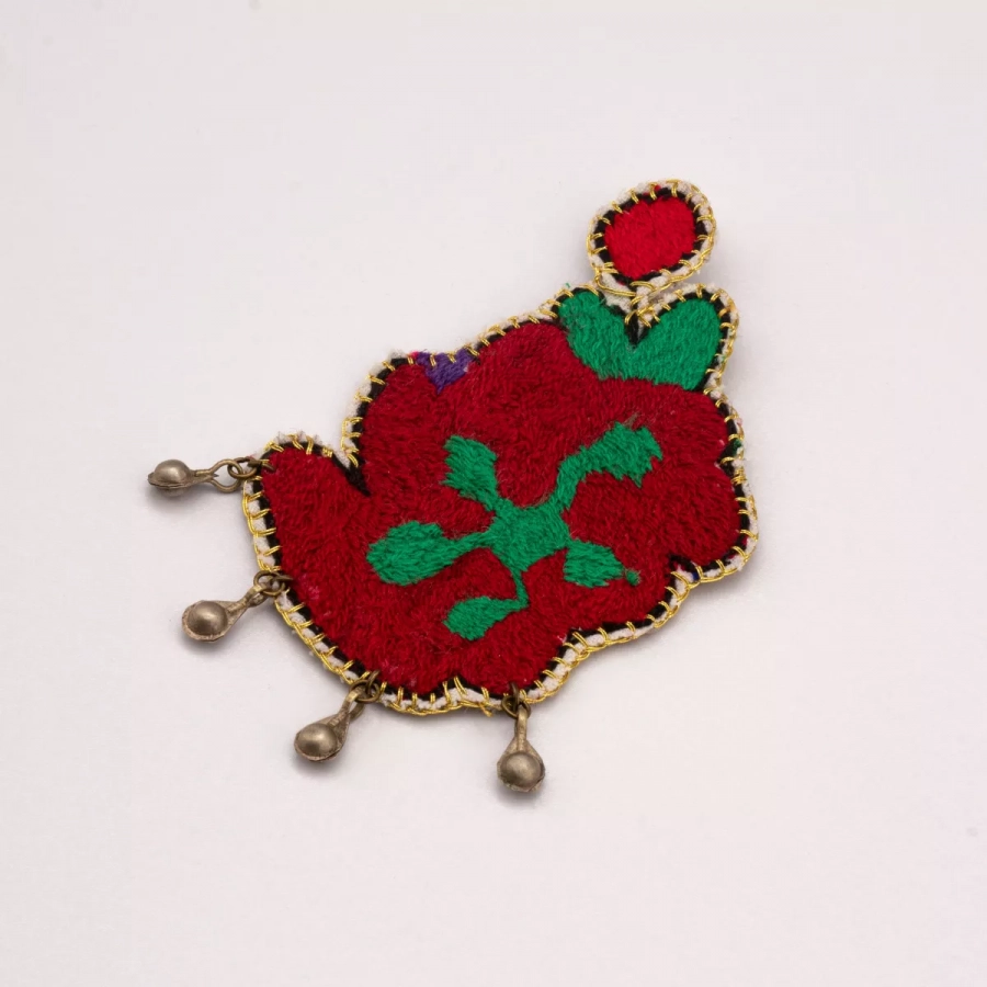 Green and Red Frog Brooch 