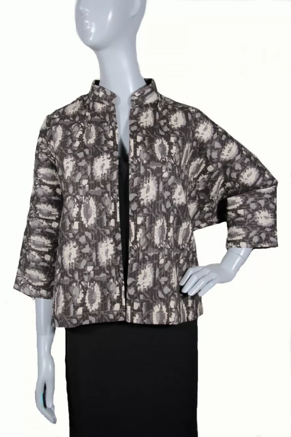 Gole Sang- Lightweight Cotton Jacket with Kimono Sleeves