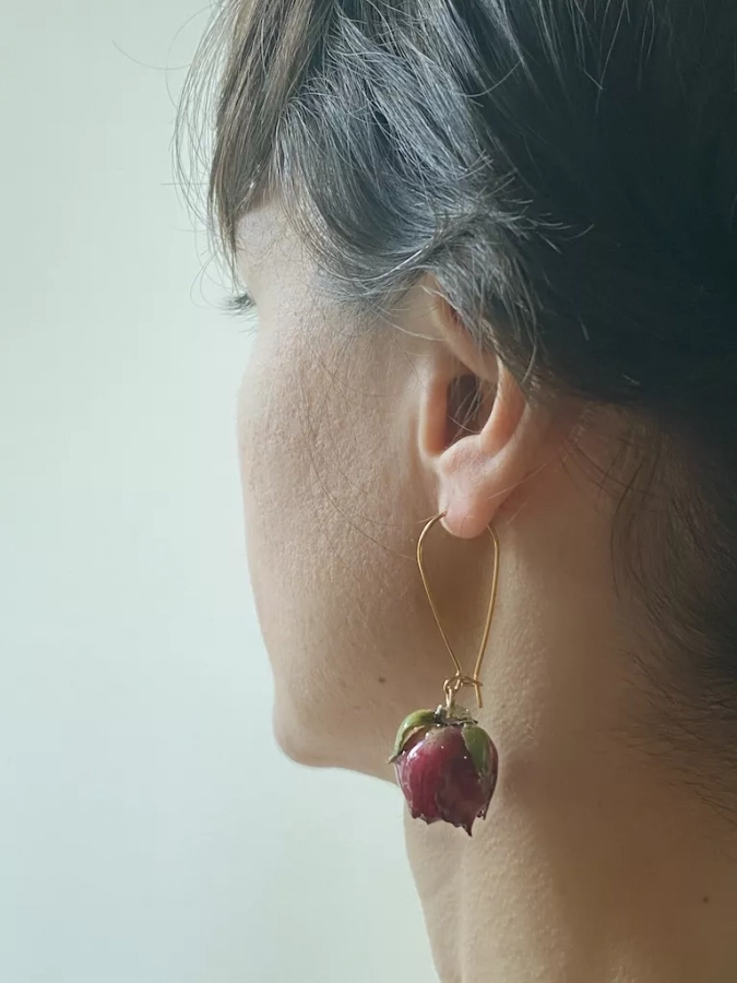 earrings,real flower jewelry,resin flower jewelry,real rose jewelry,real flower earrings,resin earrings,resin flower necklace,creative jewelry,creative earrings,lakoodesigns,lakoo