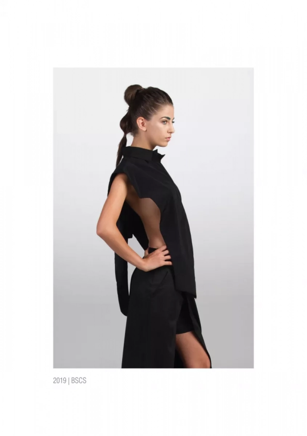 Geometrical black blouse with open side