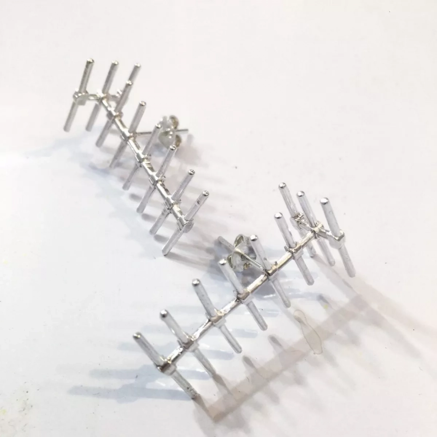 Nostalgic Silver earrings - old school antenna