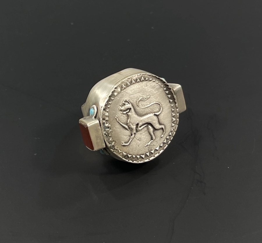 Silver Ring With Authentic Neyshabur Turquoise and ancient Persian motif