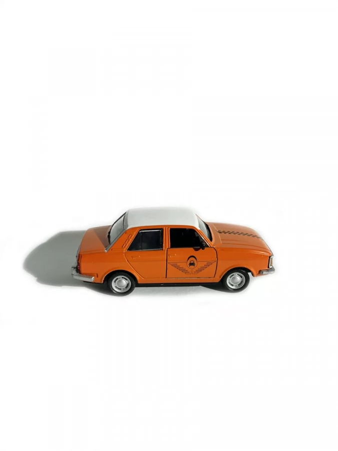 Nostalgic Taxi narenji (orange) Peykan